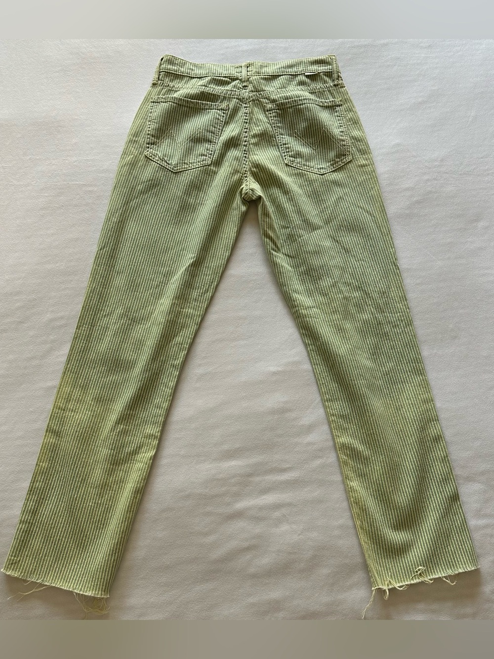 mother brand green striped lightweight denim w raw hems / size 28 - Picture 4 of 5